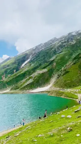 Jheel Saiful Malook . ♥️ #naran #kaghan #north_trips_travel #NewPepsiHitMeLike #travelwithasifkaleem #dontunderviewmyvideo #fyp #bulandpakistan