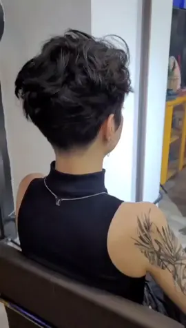 What do you think of this pixiecut by @denyvir ? 😍