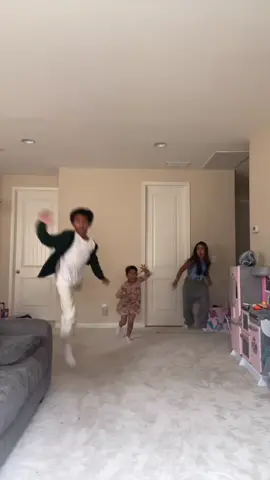 siblings reunite