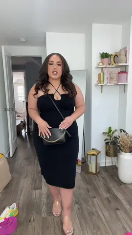 Dinner in the city OOTD 🖤 link in bio to shop! #plussizeootd2022 #ootdplussizefashion