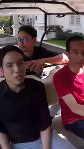 Siapa nih yang selera musik nya sama kek bapak presiden kita💃🏻 #vindes #vindest #vindest_mania24 #vindesthenzy #tonightshow #desta #vincent #vincentrompies #enzystoria #hestipurwadinata #presiden #jokowi #jokowidodo #fyp #fypシ #xyzbca