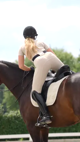 Dreamy & Elevated #equestrianwear 🤩 Perfect for Daily Trainings🐴  #equestrian #dressage #showjumping #equestrianfashion #rider #horsegirl #horsegloss