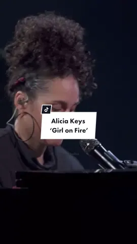 Alicia Keys ‘Girl on Fire’ (Live From Apple Music Festival, London, 2016) #aliciakeys #girlonfire