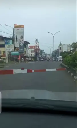 #kecelakaanmaut #hatihatidijalan #patuhiramburambulalulintas #keretaapi #karawang