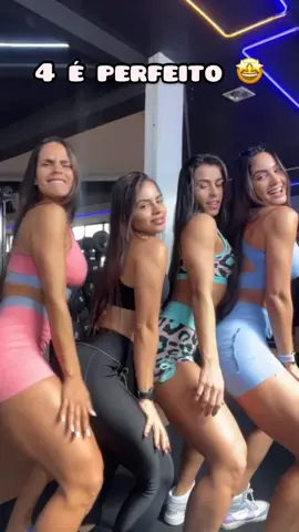 Quando junta meu bonde no mesmo horário na academia 😂😂😂💕
