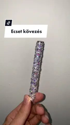 Jó kis móka volt, de hát mennyei lett ez is💎#nail #nailart #gem
