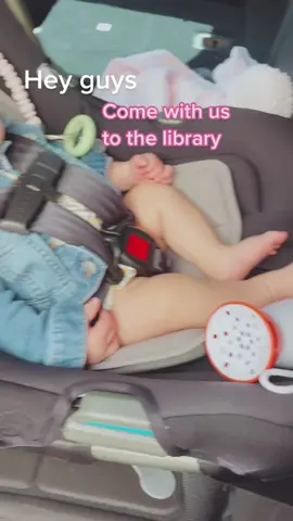 Who else goes to the library with their kiddos?! #library #storytime #booksarebetter #babygirl