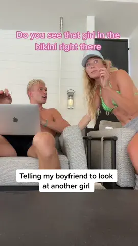 He made me feel so beautiful 🥰❤️ #hunnaxlib #couplescomedy #dumbblonde #funny #reaction #prank #foryou #fyp