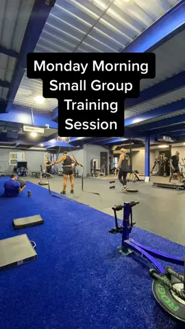 5am Grind #training #strengthtraining #grouptraining #Fitness #personaltrainer #personaltrainers #personaltrainertips #personaltraineronline
