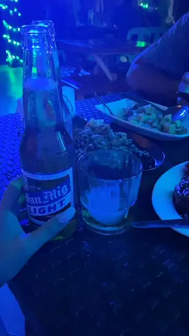 Chill night 🍻🌜#beer #chill #beertime #withhubby #chillnight #fyp