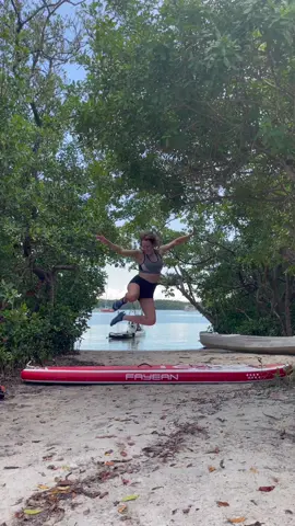 Peep Fayean Inflatable Stand Up Paddleboards on AMA-Zon! #supboard #supyoga #standuppaddle #florida #ocean #unboxing