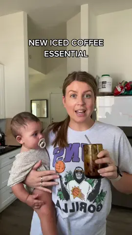 This is such a good sweetener alternative, only one ingredient 🤎 #icedcoffee #traderjoesmusthaves #athomecoffee #sahmlife #afternooncoffee #datesyrup #momtok #momof2 #MadewithKAContest