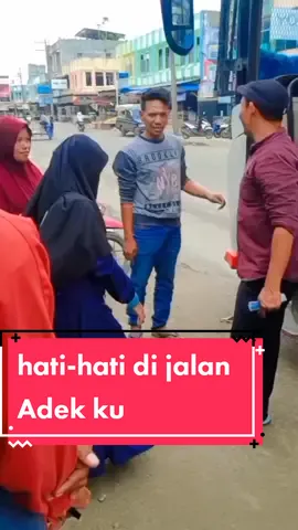 hati-hati di jalan Adek ku 🥺🥰