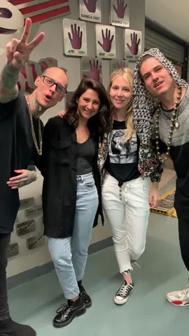 Los 4 juntos 🔥 listos para darlo todo en los @2000spoptour este viernes. Estamos 🖤 de saber que nos vamos a reunir con grandes amigos con los que hemos pasado tantas aventuras juntos en todos estos años. #2000spoptour #kudai #mexico #kudaiofficial #cdmx #mex #mexico🇲🇽 #chile #chile🇨🇱 @pabloholman