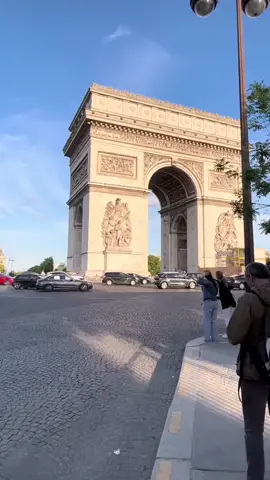 #Rue des Champs-Elysées #🇫🇷 #😍 #🤍