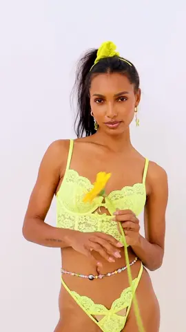 The Creamsicle Lace Bustier and Thong #FLLforVS