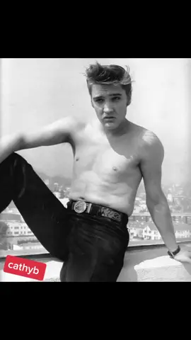 #fyp #elvismovie #elvisaaronpresley #elvispresleyfans #elvisforever #tcb #elvispresley #theking #thekingofrocknroll