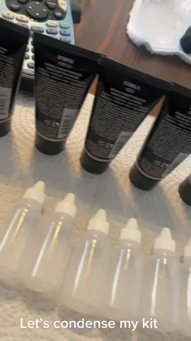 #makeuporganization #makeupkit #makeupkitorganization #makeupkitcondensing #containers #makeupartist #makeup #makeuptok #fyp #BeautyTok @NYX Cosmetics @MorpheOfficial