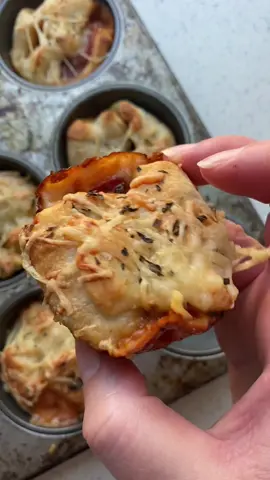 #PepsiApplePieChallenge #viralpizzarecipe #pizzadoughrecipe #pizzadoughhack #pizzadoughhacks #EasyRecipe #quickpizzarecipe #lunchboxpizza