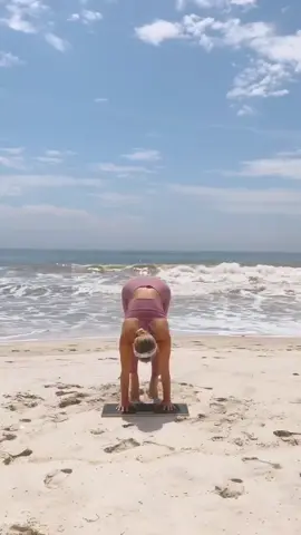 Nothing like beach yoga #yoga #yogaflow #asana #beachyoga #yogagirl