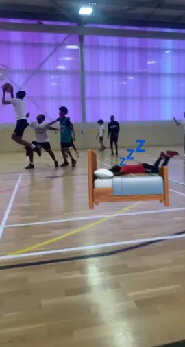 Bro went airplane mode ✈️ #basketball#ankle#anklebreaker#clowned#fyp#foryoupage#fypシ#edit#sleep#trend#comedy#meme