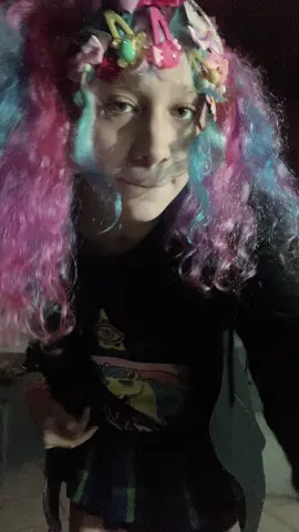 tudo fora do ritmo tudo roupa sem combinar tudo fora do padrão #modernista #vanguardista #dadaismo