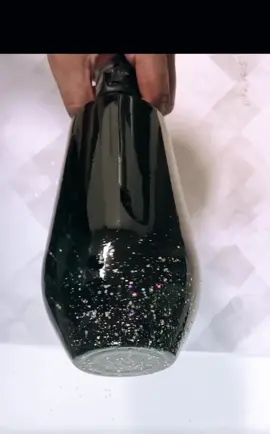 #goldglitter #glitterlips #glittercupsoftiktok #winetumbler #MakeASplash #tumblertutorial