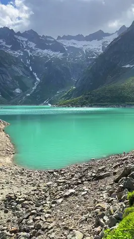 📍Gelmersee🇨🇭#swissroads #switzerland #switzerlandnature #roadtrip #gelmersee #gelmerbahn🎢 #verliebtindieschweiz #swissbeautiful #sisiswiss