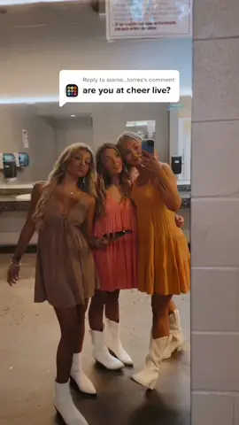 Reply to @alaina...torres yess! wyd tonight? @lmaoo.sav @sophloll #momtok #Vlog