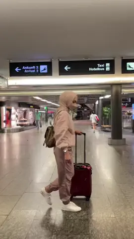 5country in a month ✈️ loveee.. my happiness.. #london #switzerland #italy #turkey #dubai #fypシ #fyp #foryoupage #tiktokmalaysia #holiday #cuti2