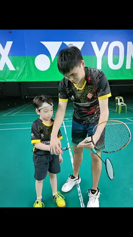 #sport #tiktoksport #badmintonskills #badmintonvideo #leezs #羽毛球🏸️ #羽毛球 #badminton #successbadmintonacademy