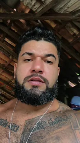 Olha até o fim 😂😂😂 o cavalo comendo a égua 😂😂😂