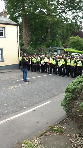 #police clash with #travellers @ #applebyhorsefair