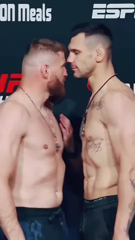 #stitch with @ufc PLEAS EPLEASE PLEASE ITS PRODE MONTHz PLS KISS