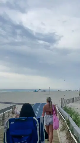 The past few days 🌊🥥🤍 #MakeASplash