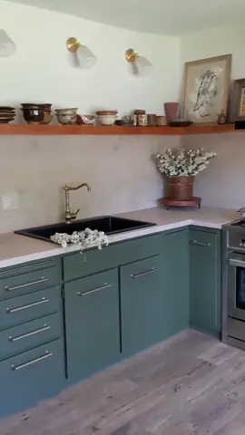 remember when there used to be a door there?! 🤯 #diykitchen #ididthat #ididthis #diykitchens #diykitchenmakeover #tiktokkitchens #tiktokdiy #diytiktok #tiktokdiyer #diyersoftiktok #kitchenideas #kitchenremodel #remodelingahouse #kitchendiy #kitchendesign