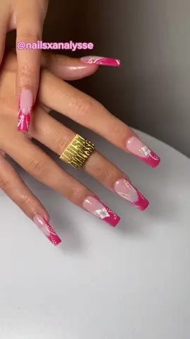 @nailsxanalysse you are my queen