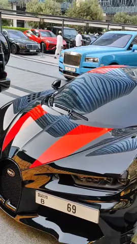 Dubai car insanity #skjall_carspotting #bugatti #chironsupersport #luxury
