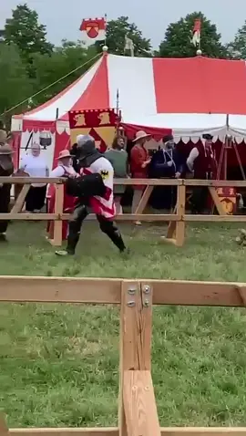 Lost my sword in the meantime #sword #buhurtislove #münzenberg #turnier #fight #show #red #white #decima #team #foryoupage #goviral #fullcontact #sport
