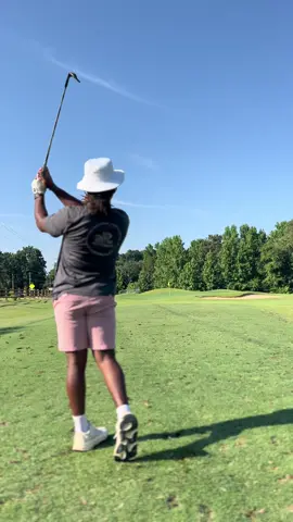 Wedge work 💪🏾 #golf #golfer #golfswing #golftiktok #golflife #golfr #fyp #foryou #golftok #golflife #foru #golfing  #foryoupage #foryourpage #explore #discover #pga #PGATOUR