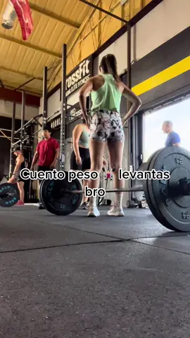 Yo de pelionera en cross jajaja 🤣 #ItsGreatOutdoors #mujeres #quetevalga #madres #crossfit #asisoyyoyque