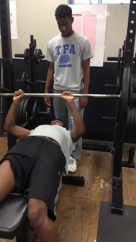 get my bro a better spotter (@Black Naruto 🍥) #bench #benchpress #gains #gymfail