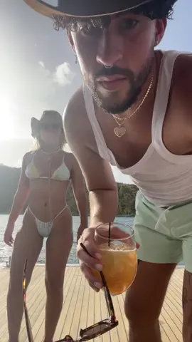 @badbunny ayer bailando con @marena.sofiaa #badbunny #marenasofia #tokischa