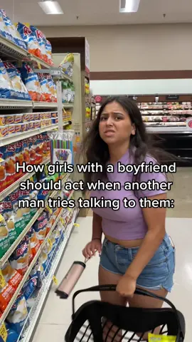 They ain’t helping for no reason baby girl😭😂 #girlfriend #boyfriend #couples #couple #viral #fyp #fypシ #girls #boys #relatable #Relationship #funny