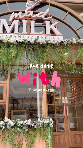 cake date with cewek kue, maybe this is a sign for you to go on a 