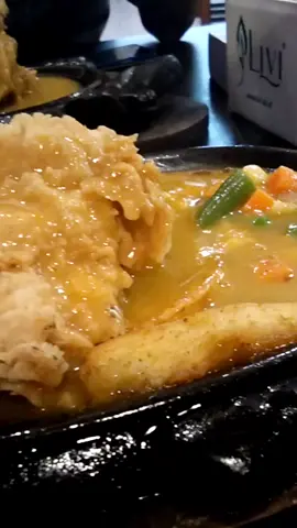 Mentahan nih biar dikira lagi makan steak ama ayang ☺️