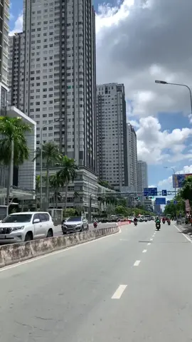 Trưa nắng cũng dạo cho dc á 🤣 #saigoninmylife #saigon #xuhuong #foryoupage #ricotrang