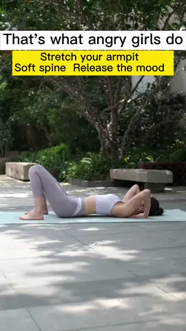 Angry girl do it #yoga #yogapants #yogagirl #yogaflow #yogaday #yogalover