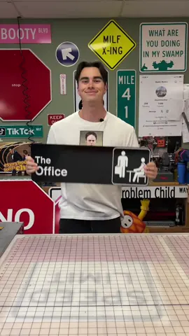 bears beets battlestar galactica #theoffice #michaelscott #netflex #oddlysatisfying #howitsmade #signguy #signs #foryou #fyp