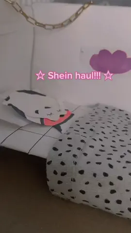 First video!! <3 ⚡️ can you guess nelly’s fav colour?? ✨ #fyp #viral #fypp #firstvid #goviral #cow #aesthetic #paperanimal #preppy #goviral #blowup #blowthisup #like #view